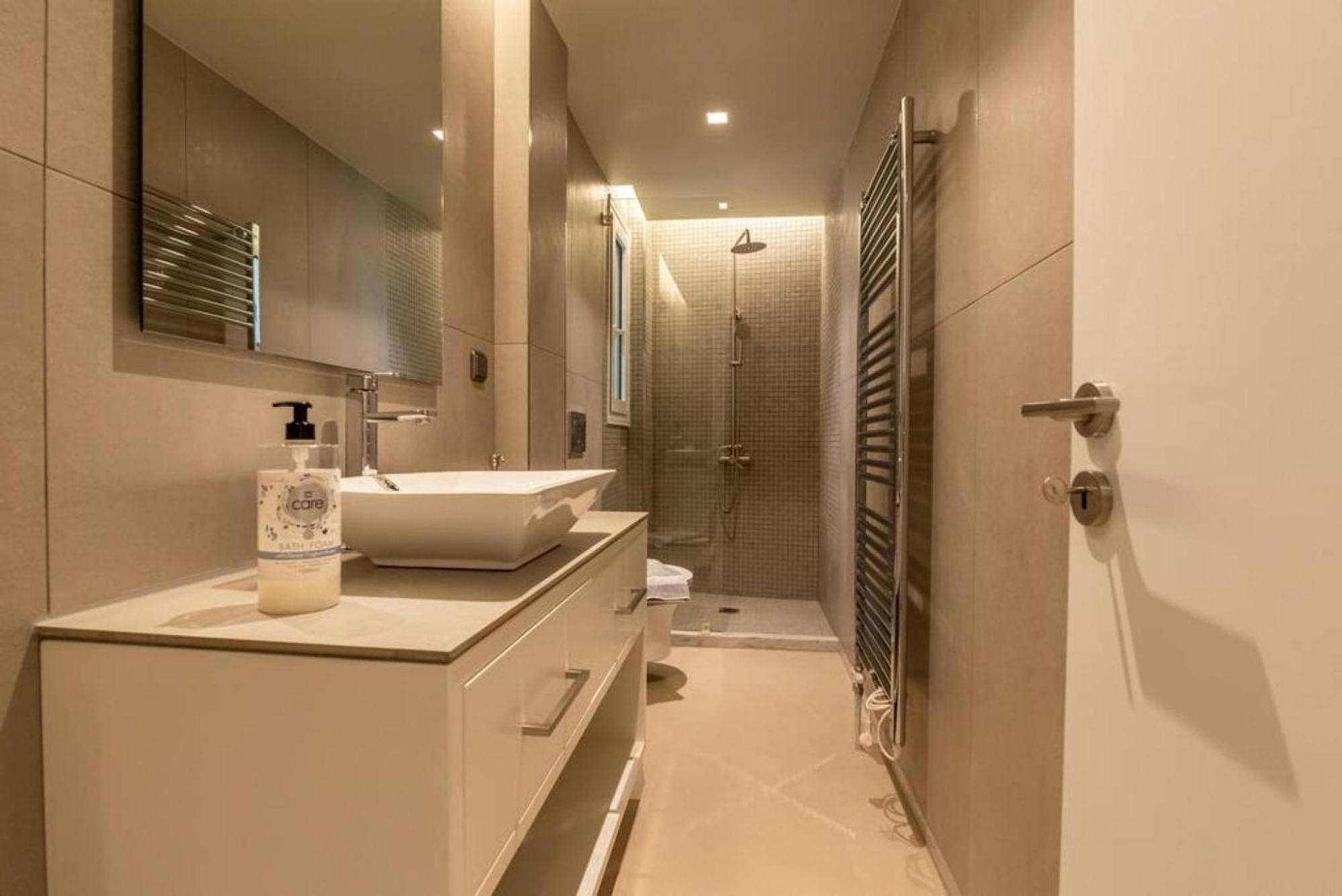 Luxurious Apartment In Acropolis Athén Kültér fotó